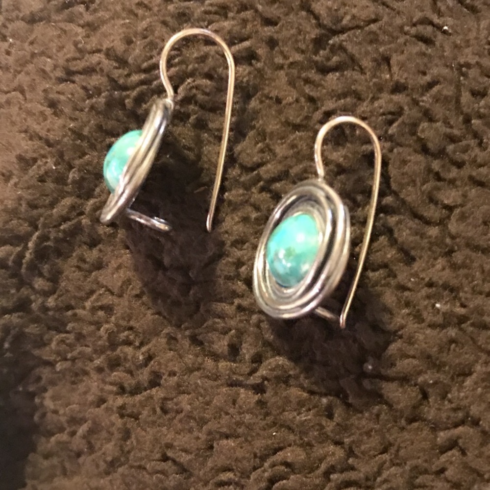 Dumber earrings - Picture 2 of 2